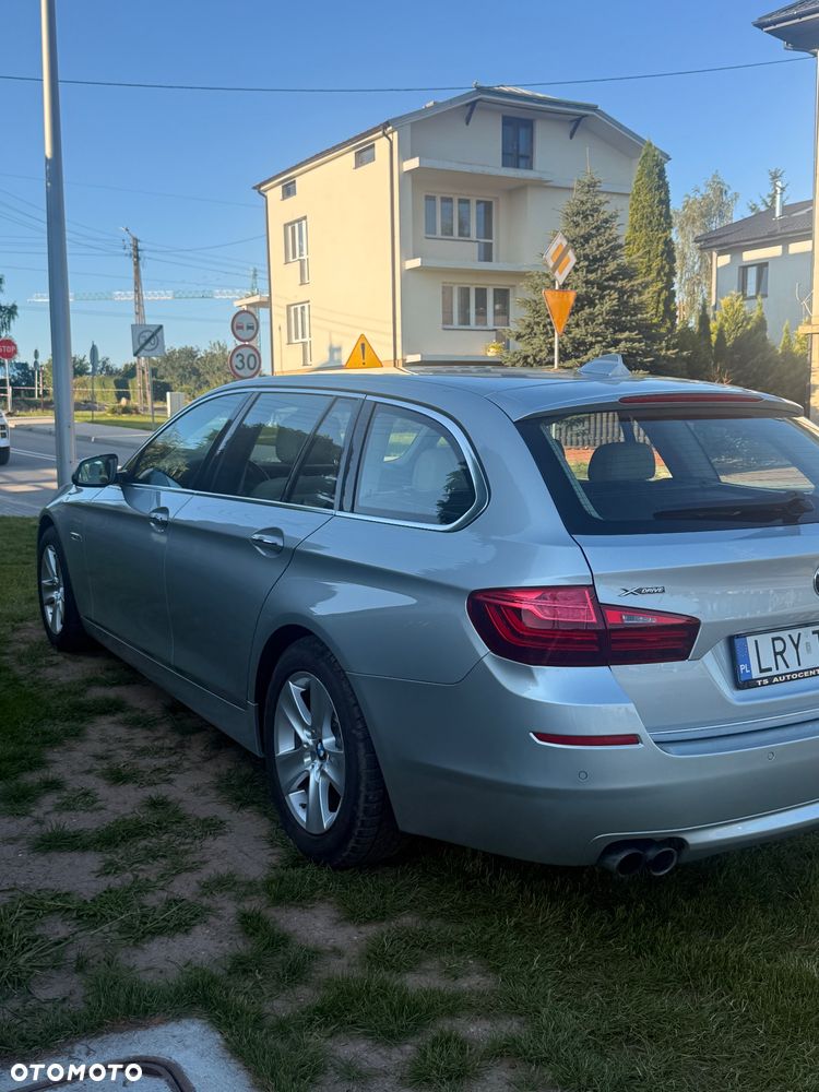 BMW Seria 5 528i xDrive Sport-Aut Luxury Line - 10