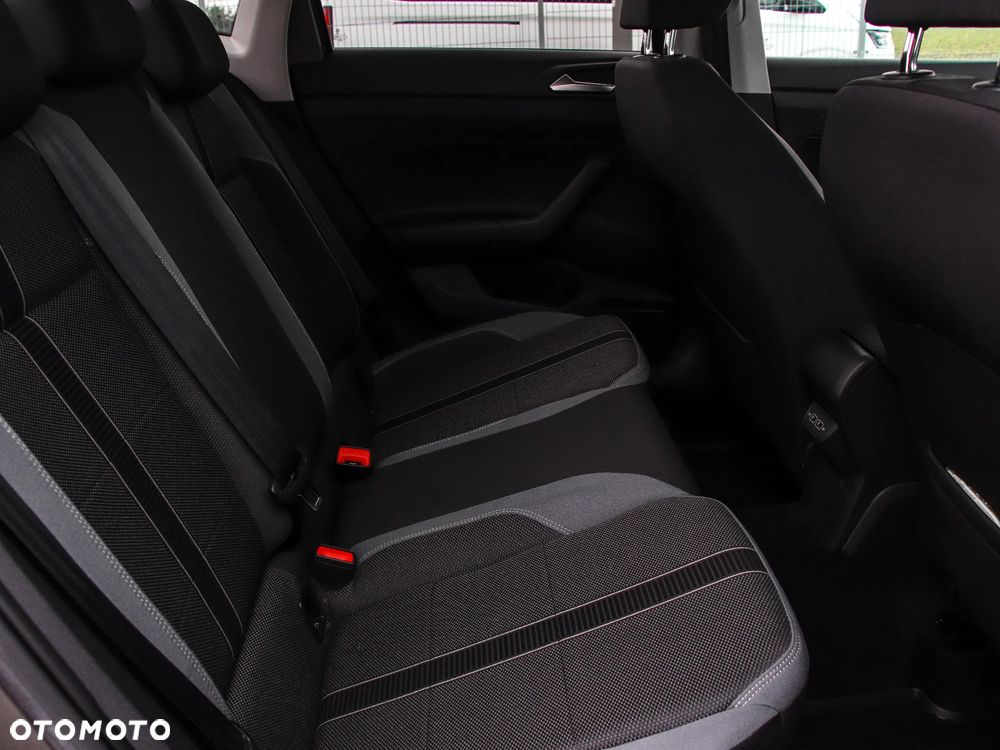 Volkswagen Polo - 12