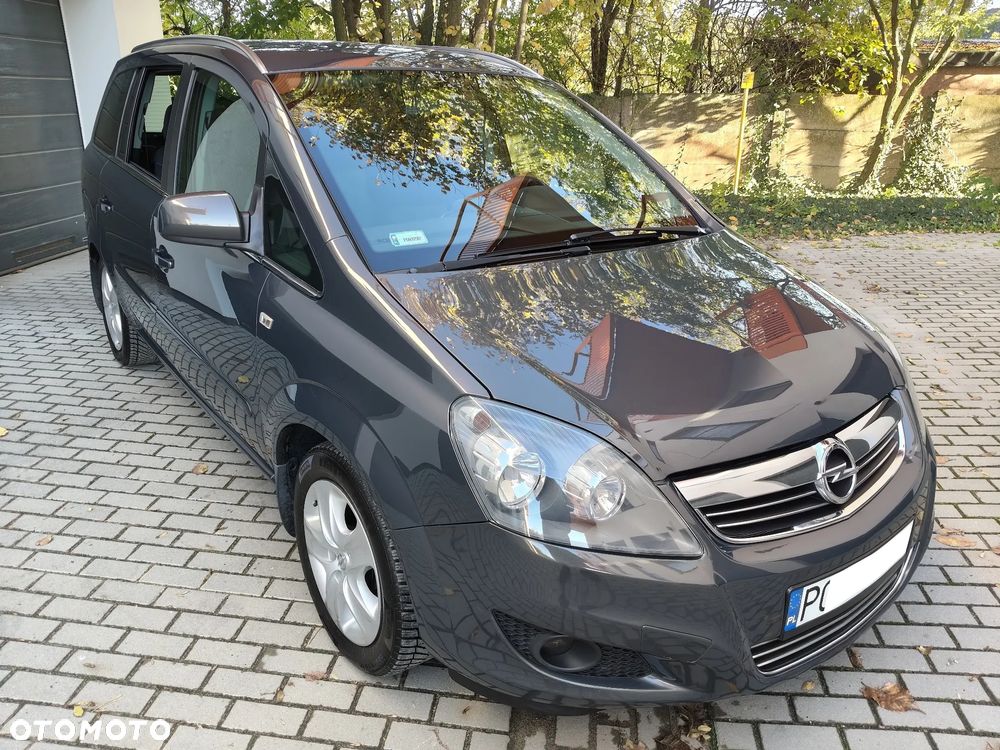 Opel Zafira 1.6 Cosmo - 34