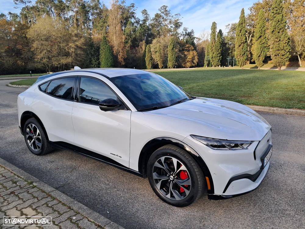 Ford Mustang Mach-E Premium - 19