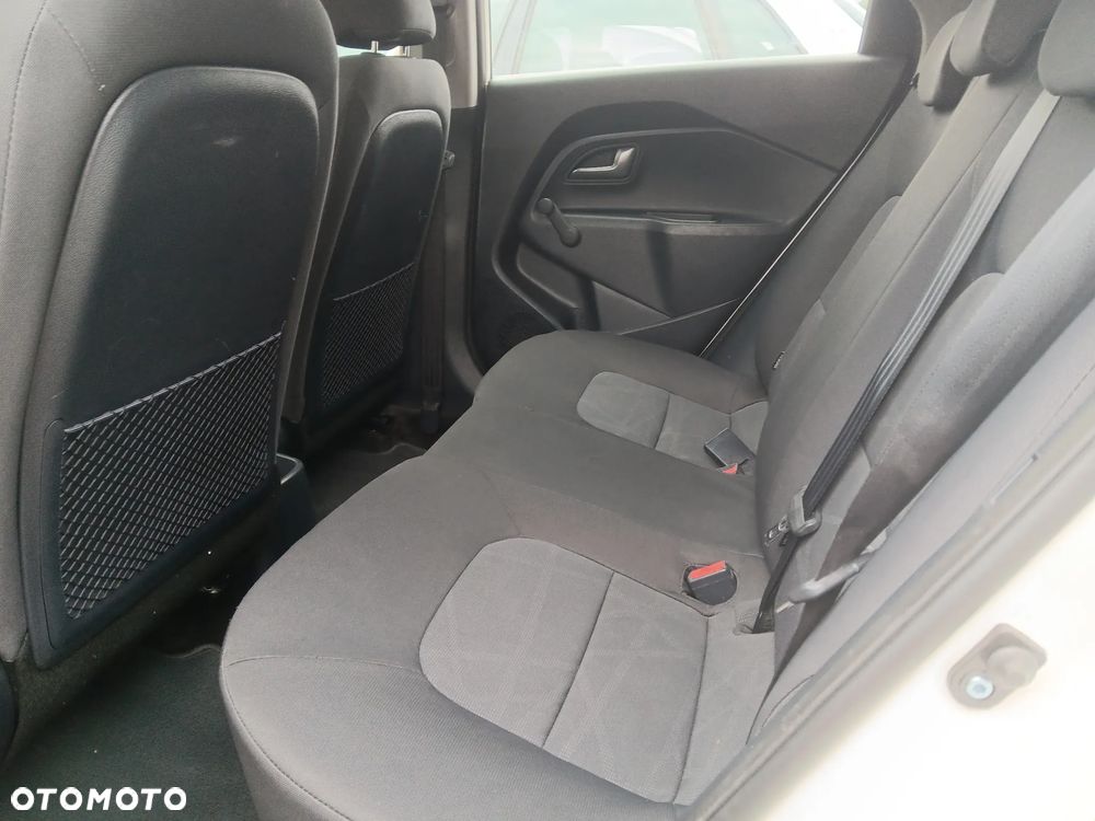 Kia Rio 1.2 Business Line - 11