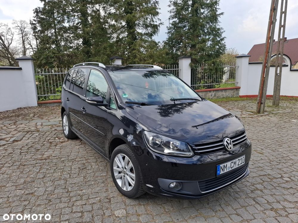 Volkswagen Touran 2.0 TDI DPF BlueMotion Technology STYLE - 1