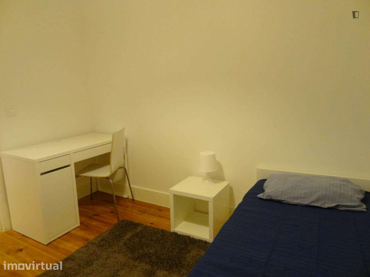 Quarto - localizado em Penha de França Lisbon - Grande imagem: 3/8