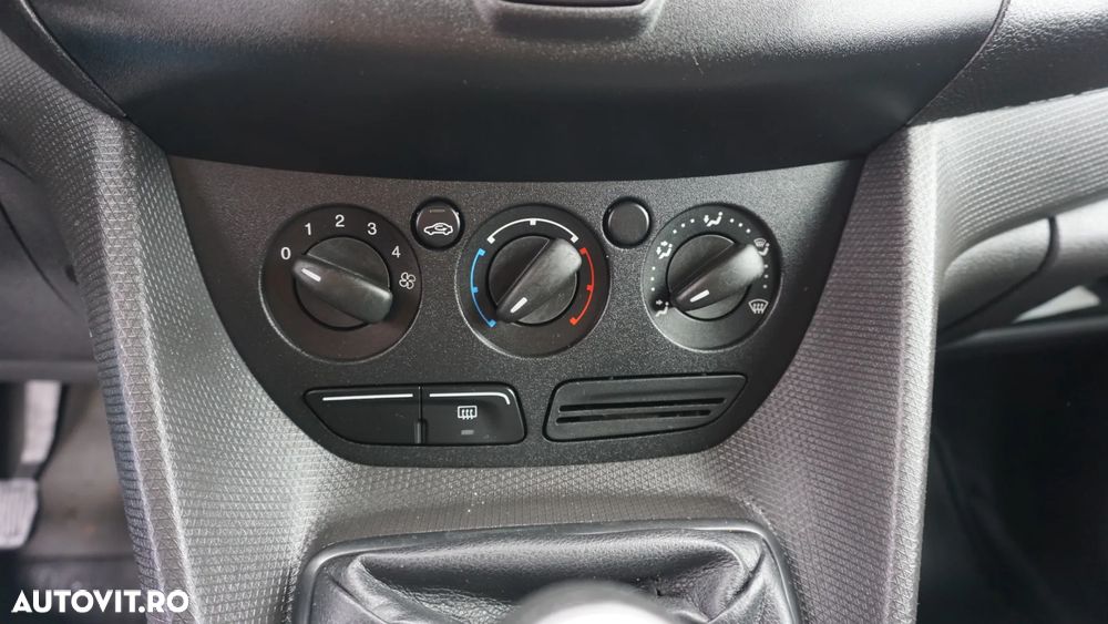 Ford TRANSIT CONNECT - 20
