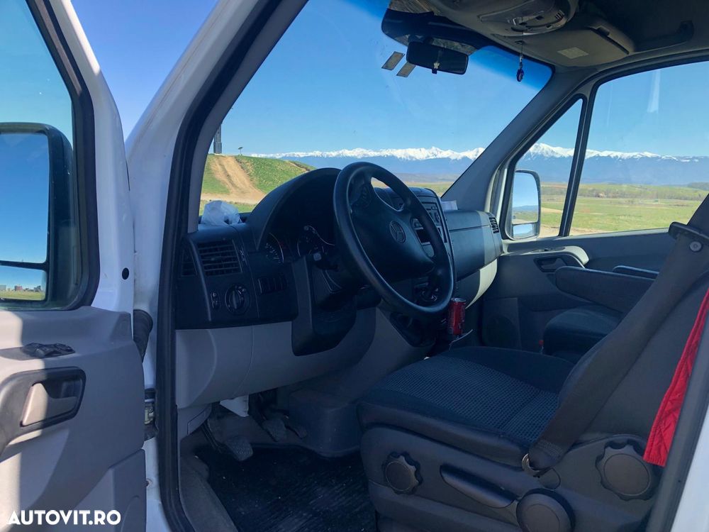 Mercedes-Benz Sprinter - 11