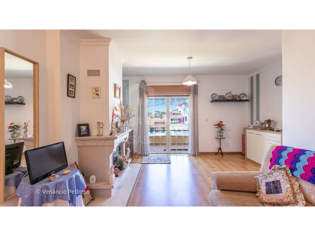 Vende Apartamento T2 - Ericeira 1.5 km, A Casa das Casas - Grande imagem: 2/15