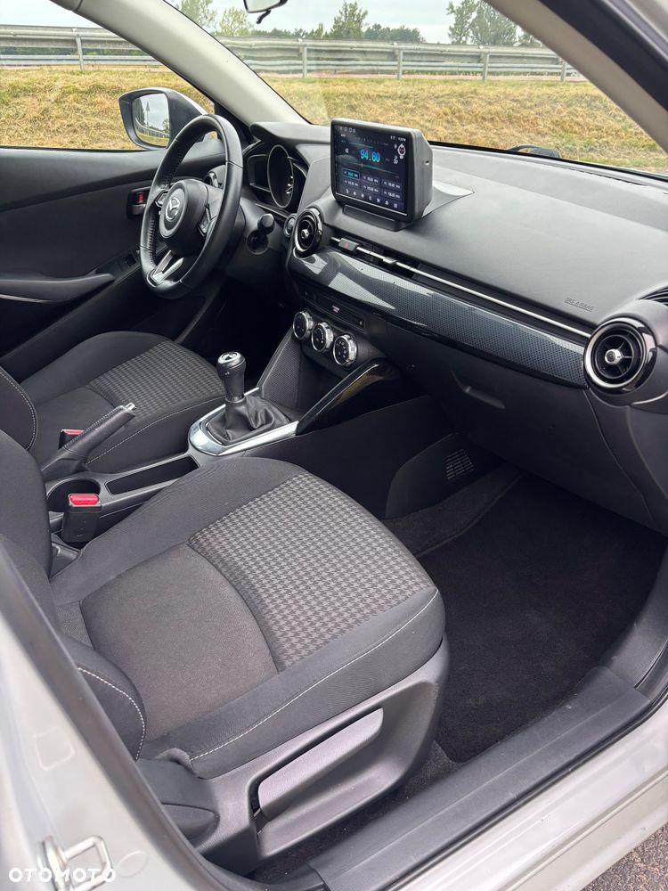 Mazda 2 - 22
