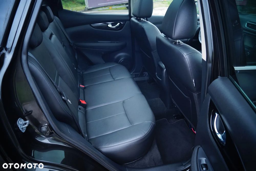 Nissan Qashqai 1.6 dCi Xtronic TEKNA+ - 21