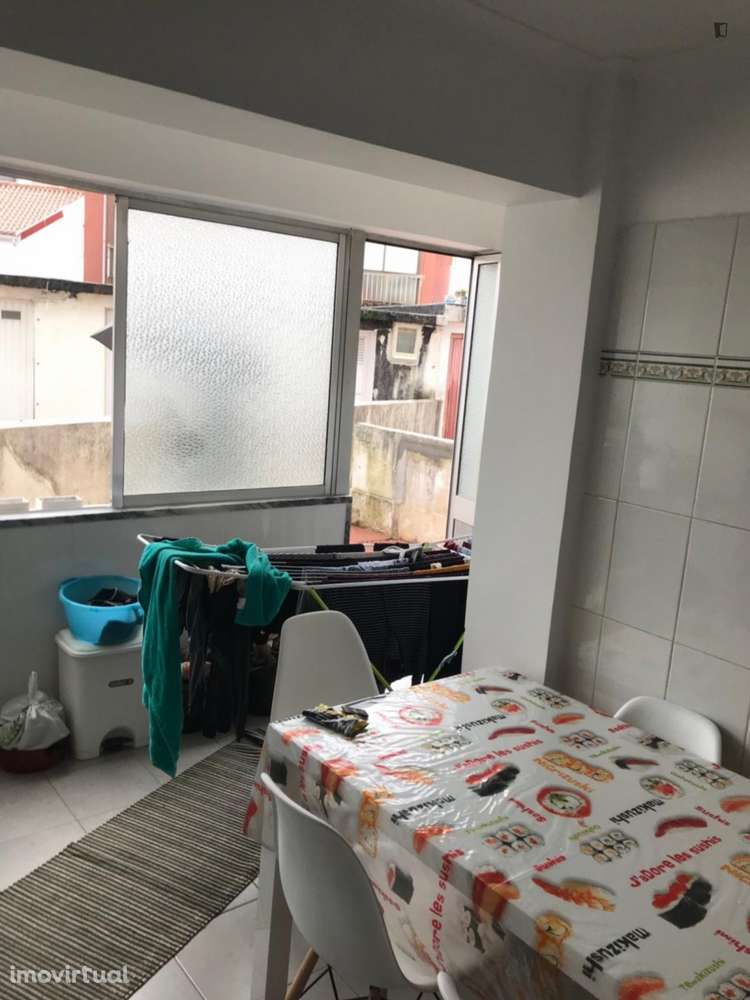 Quarto - localizado em  Coimbra - Grande imagem: 5/13