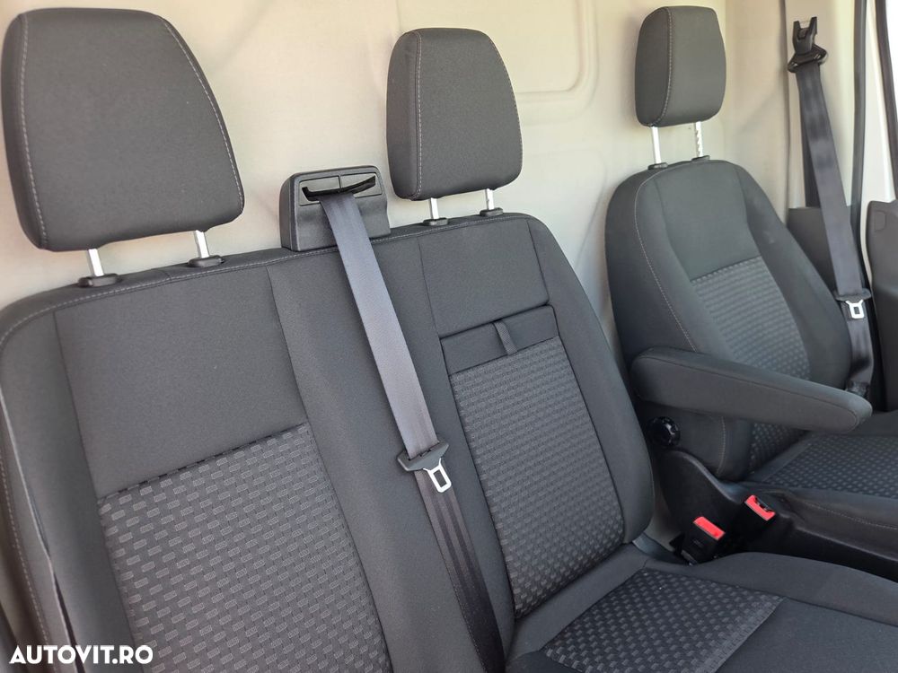 Ford New Transit EcoBlue L2H2 - 21