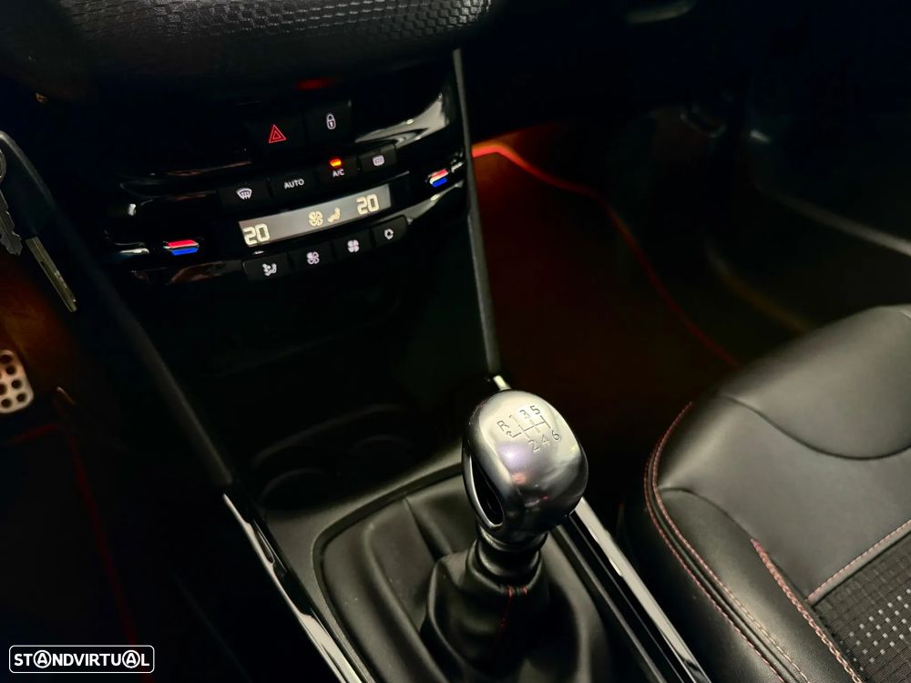 Peugeot 2008 PureTech 130 Stop&Start GT-Line Edition - 5