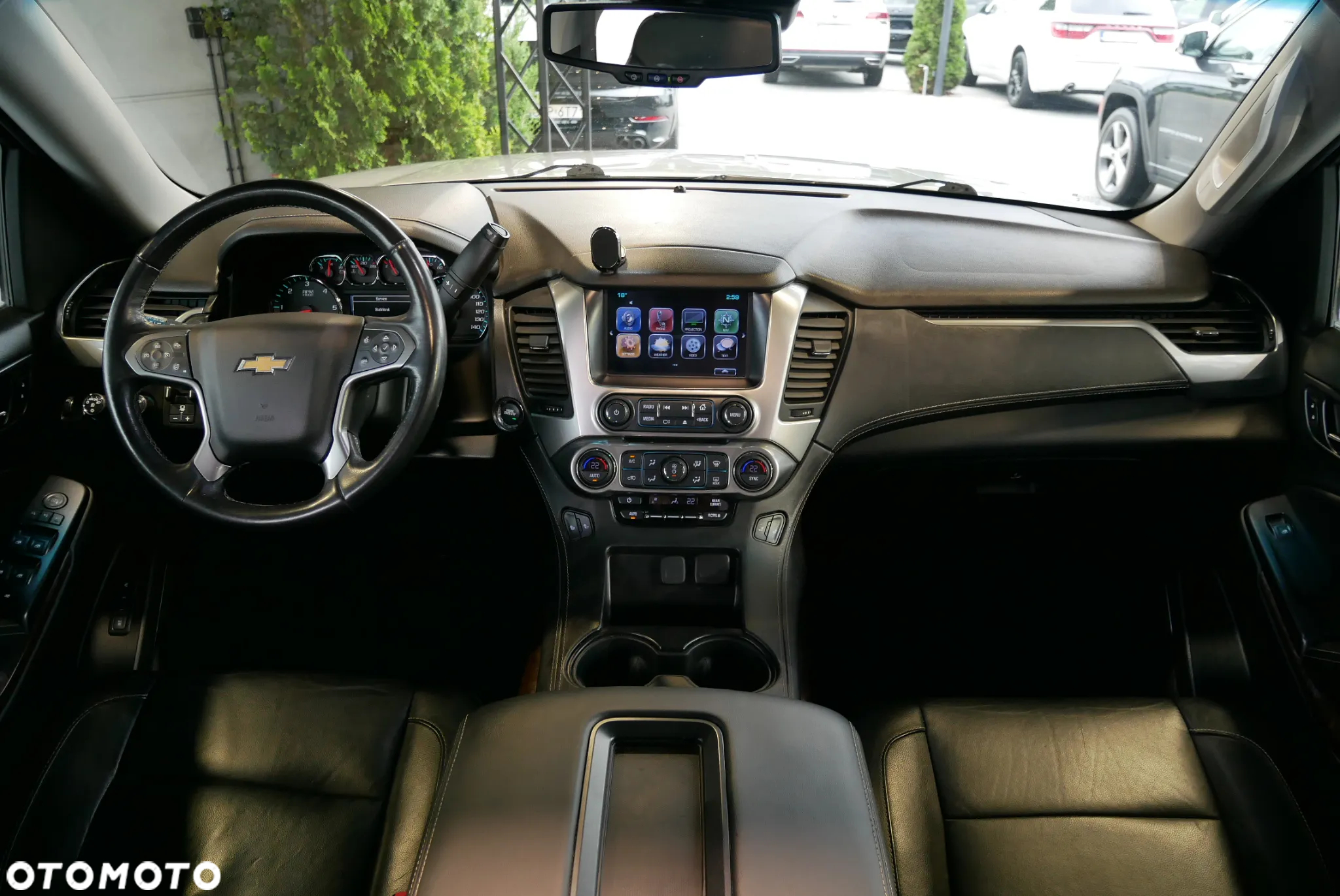 Chevrolet Tahoe - 14