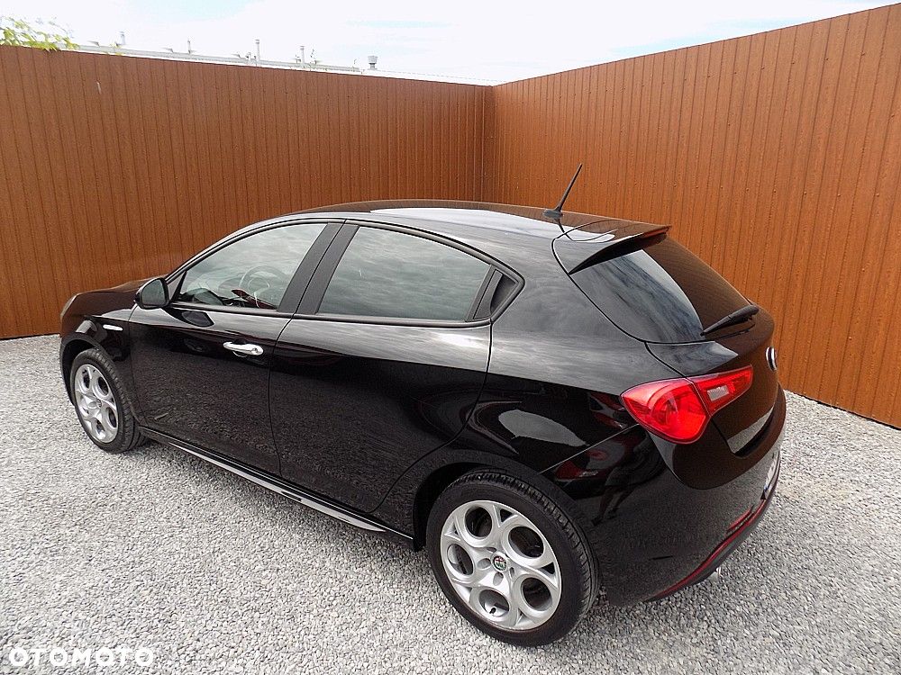 Alfa Romeo Giulietta 1.4 TB 16V Turismo - 3