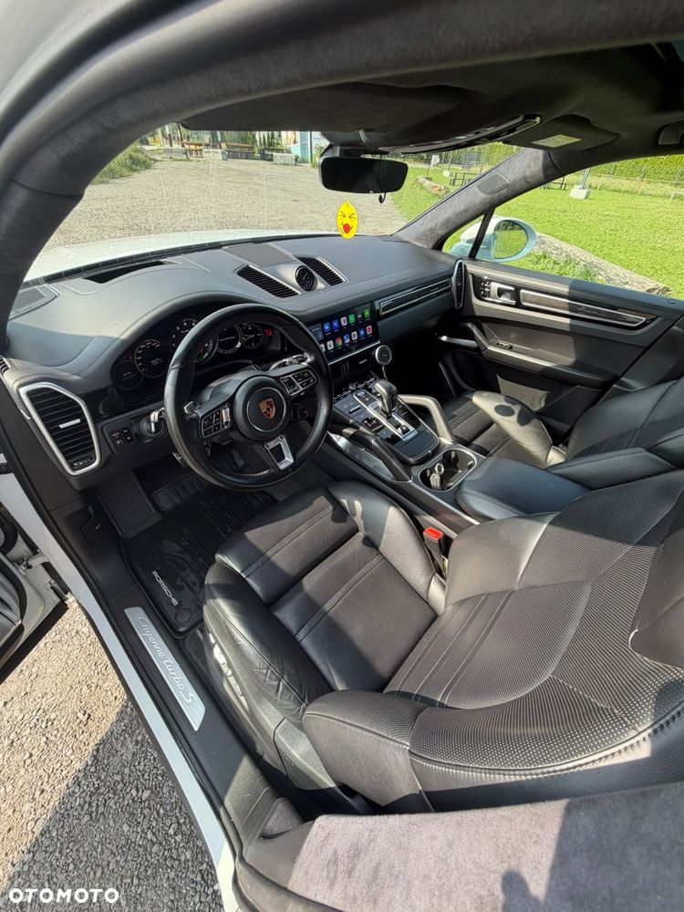 Porsche Cayenne Turbo S E-Hybrid - 16