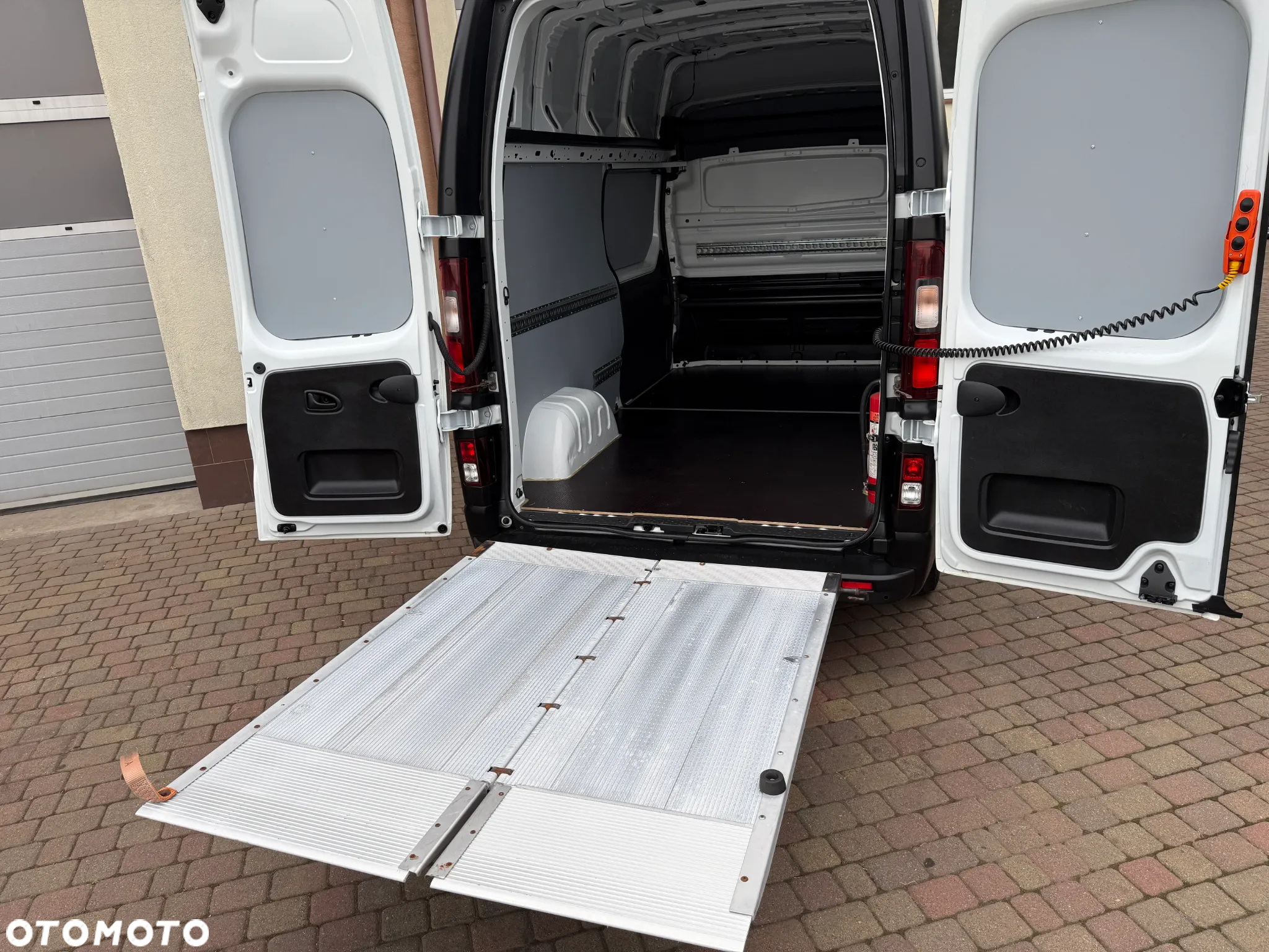 Renault Trafic L2H2 Winda - 8