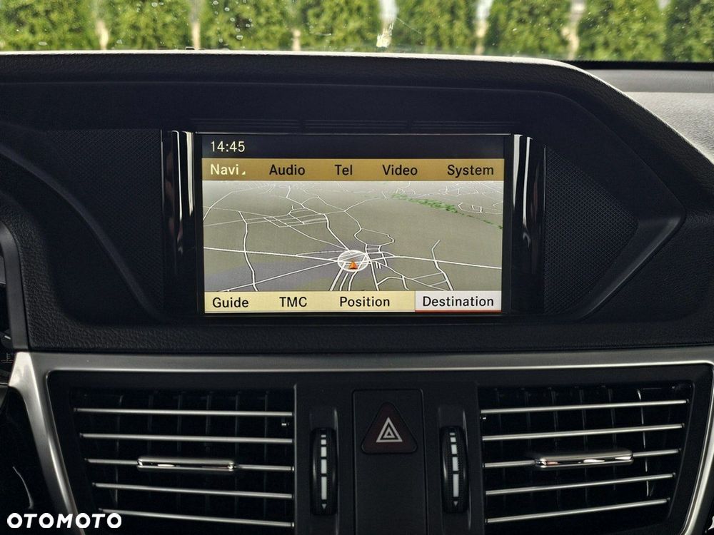 Mercedes-Benz Klasa E - 19