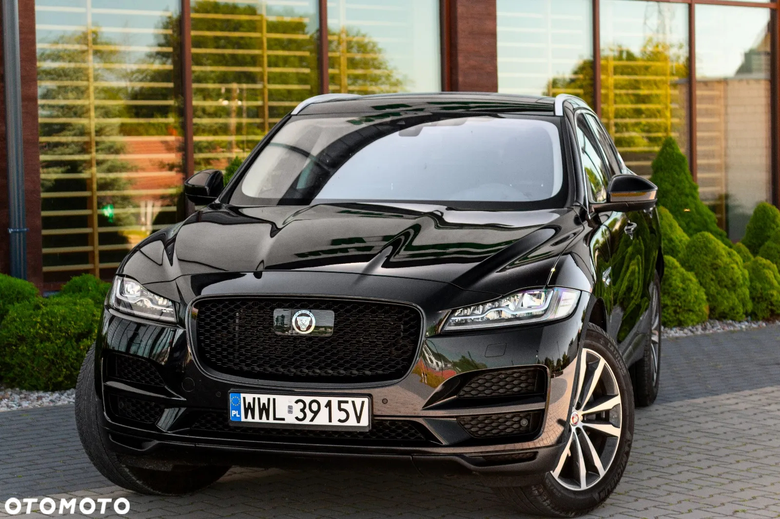 Jaguar F-Pace 2.0 i4P AWD Prestige - 2