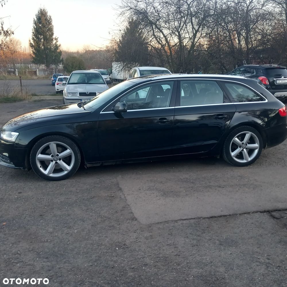 Audi A4 Avant 2.0 TDI DPF Ambiente - 8