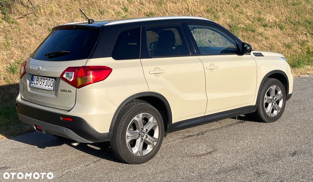 Suzuki Vitara - 8