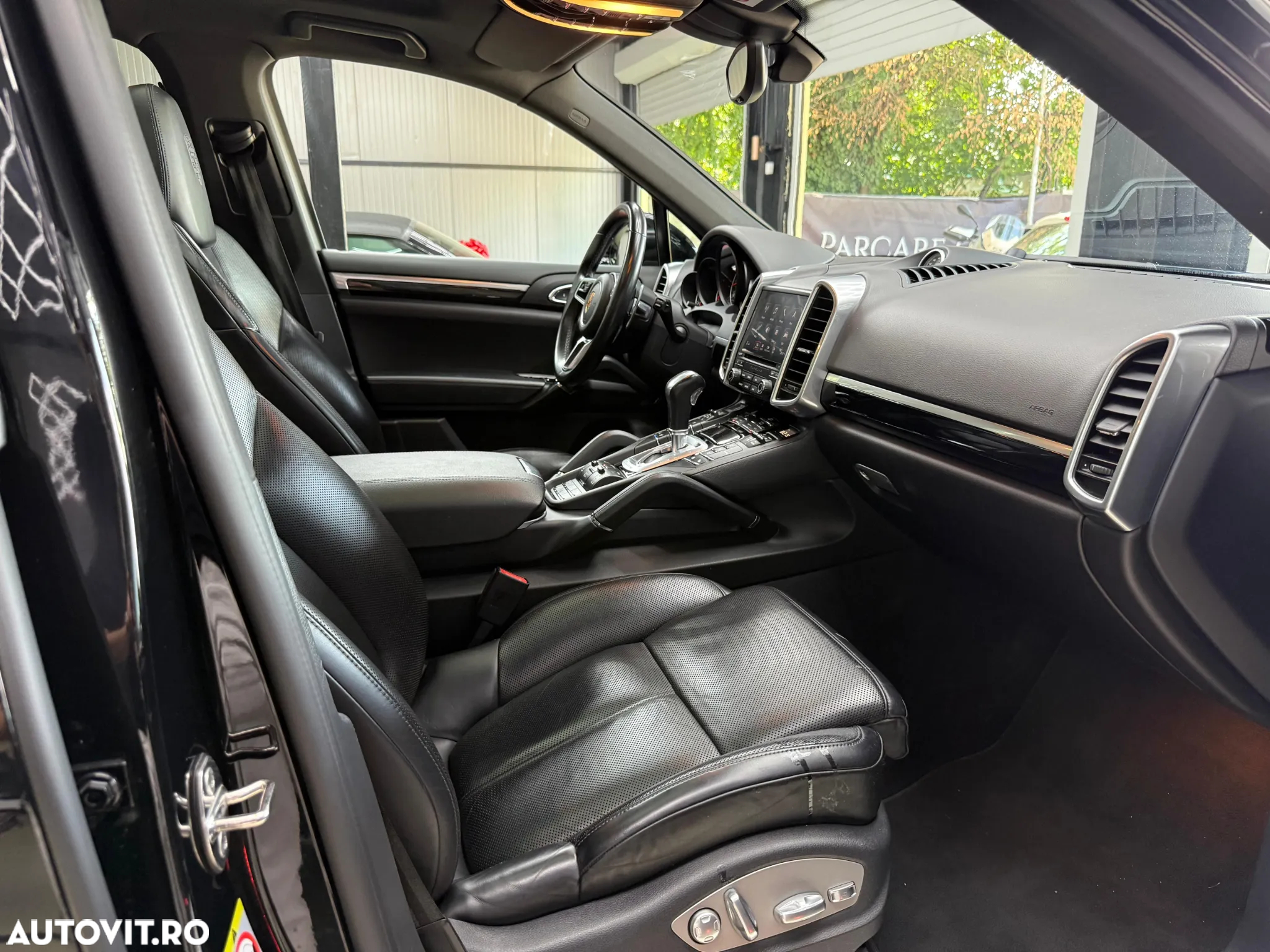 Porsche Cayenne 3.0 L - 34