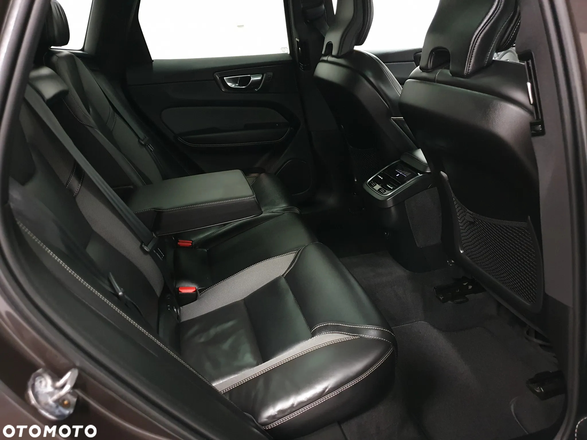 Volvo XC 60 B5 D AWD Geartronic RDesign - 18