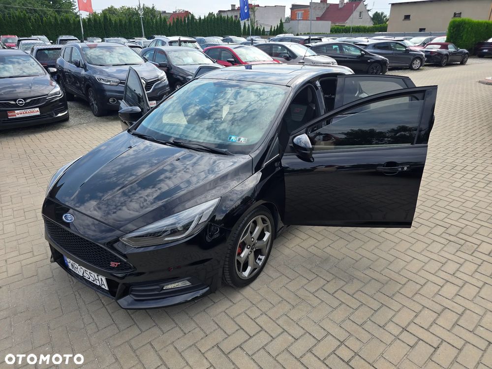 Ford Focus - 38