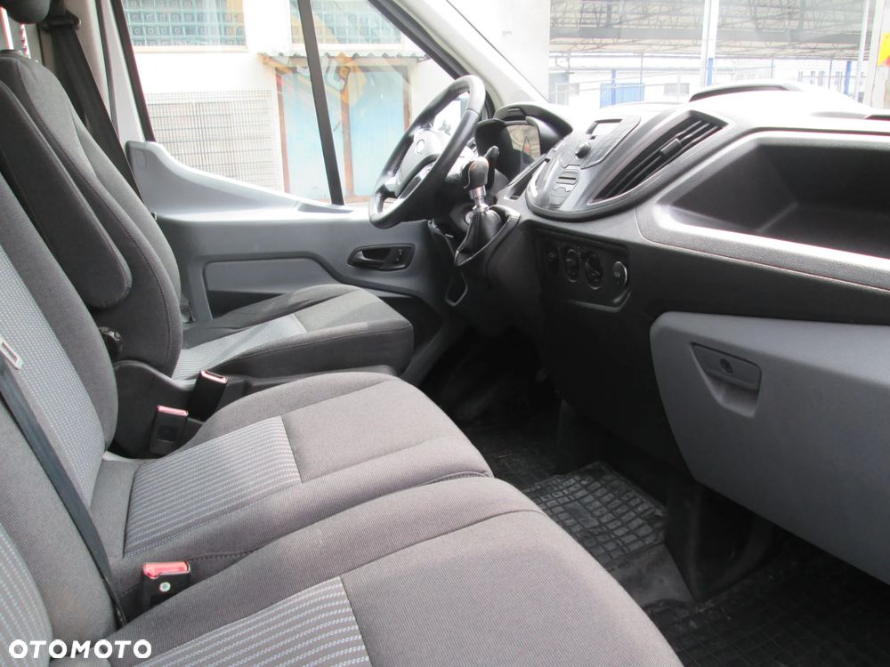 Ford Transit - 9