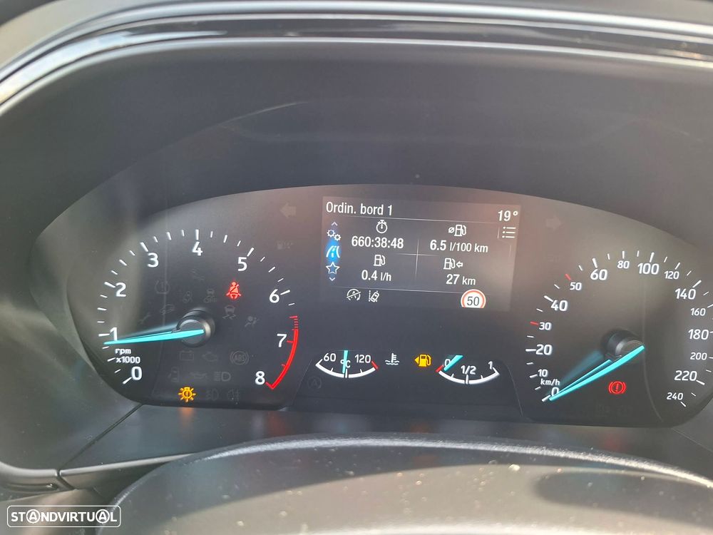 Ford Focus 1.0 EcoBoost S&S ST-LINE - 13