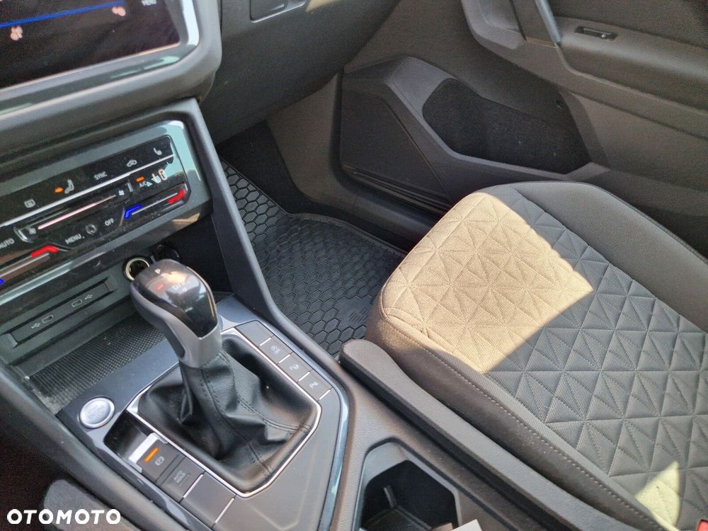 Volkswagen Tiguan 1.5 TSI EVO Elegance DSG - 18