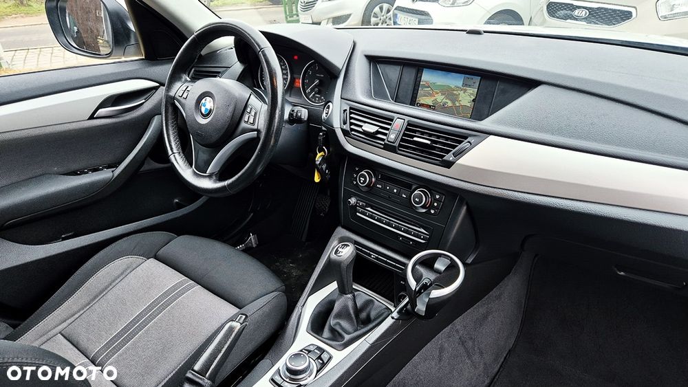BMW X1 sDrive18i xLine - 37