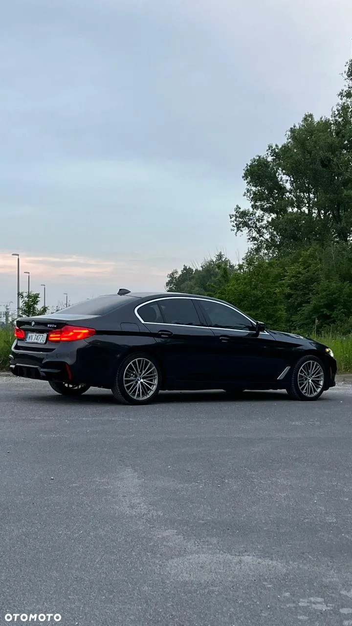 BMW Seria 5 530i xDrive Luxury Line sport - 9