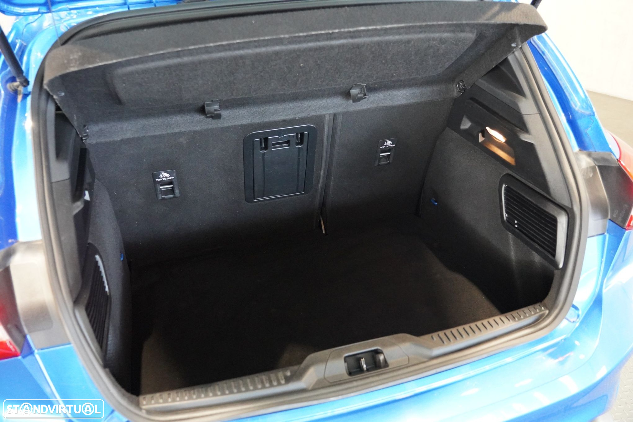 Ford Focus 1.0 EcoBoost ST-Line - 28