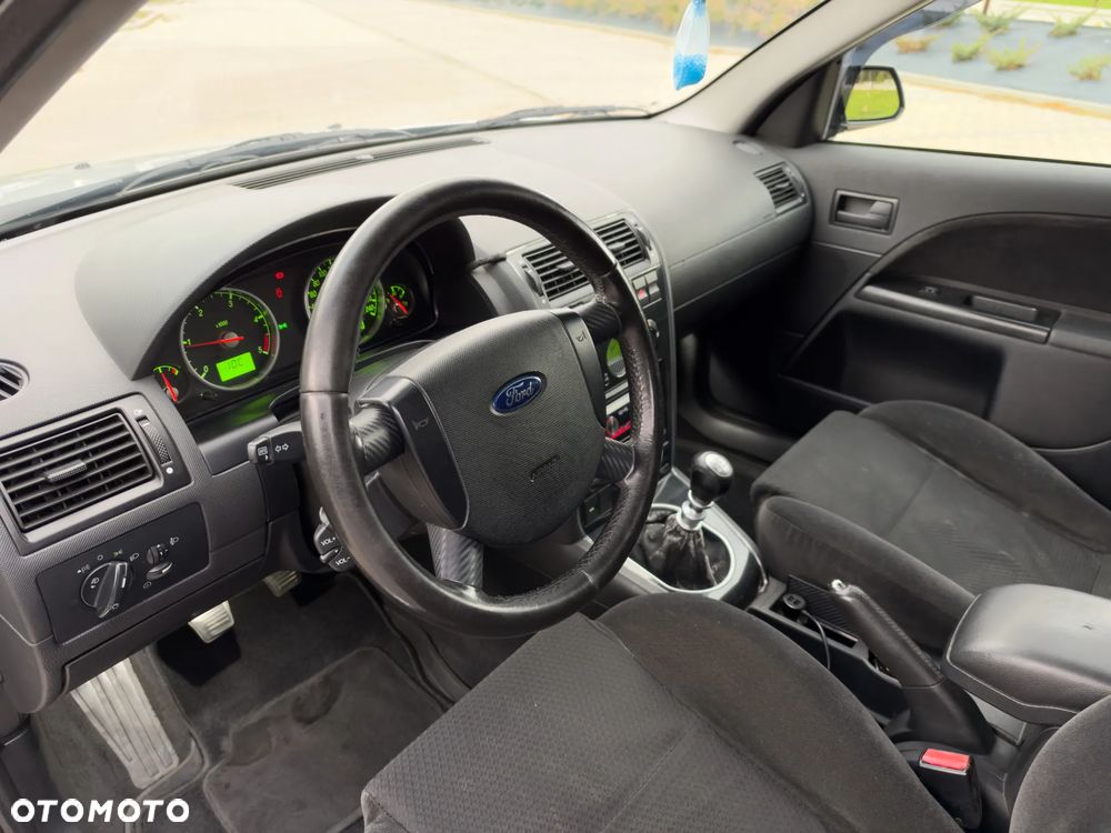 Ford Mondeo 2.0 TDDi Ghia - 16