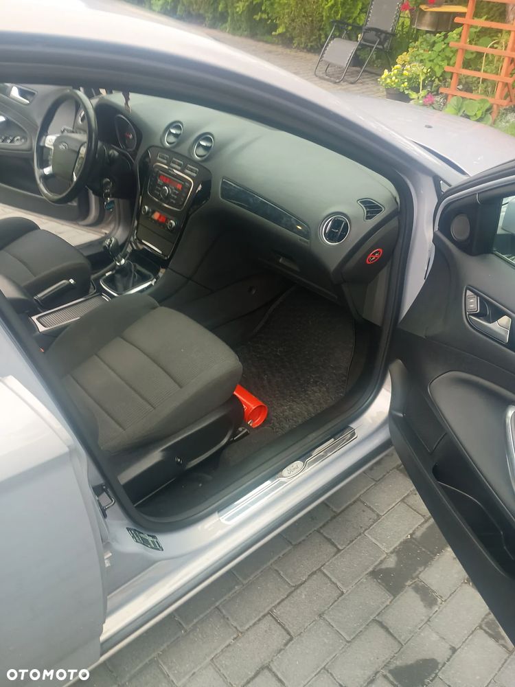 Ford Mondeo 1.6 TDCi Ghia - 10