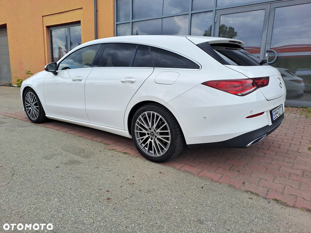 Mercedes-Benz CLA 180 Shooting Brake - 16