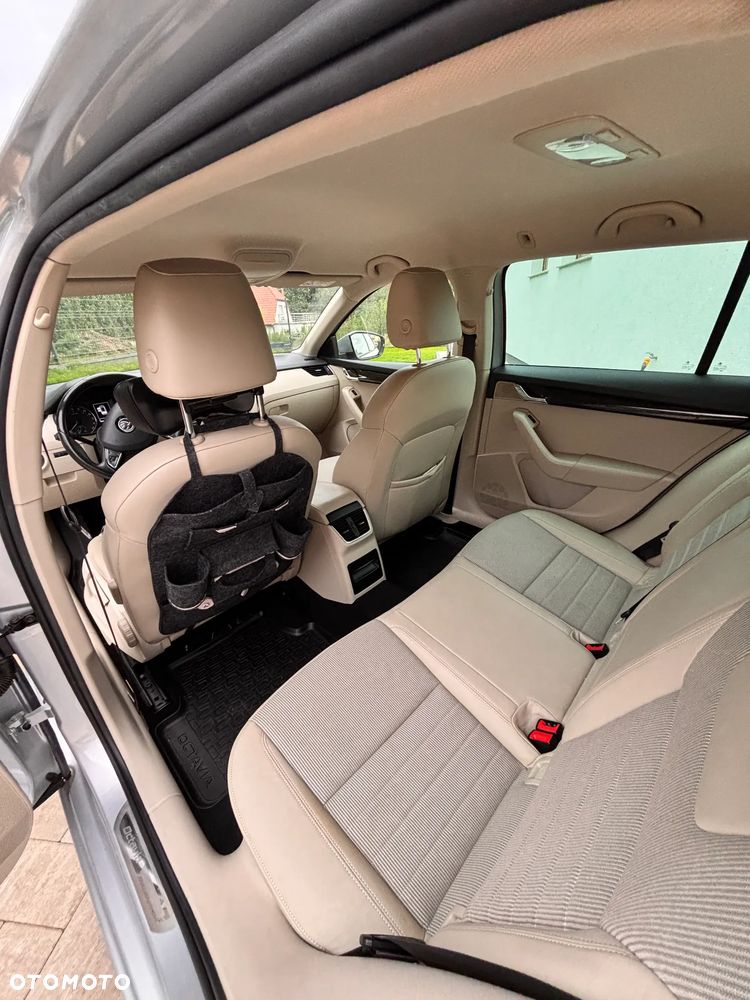Skoda Octavia 1.6 TDI 4x4 Edition - 6