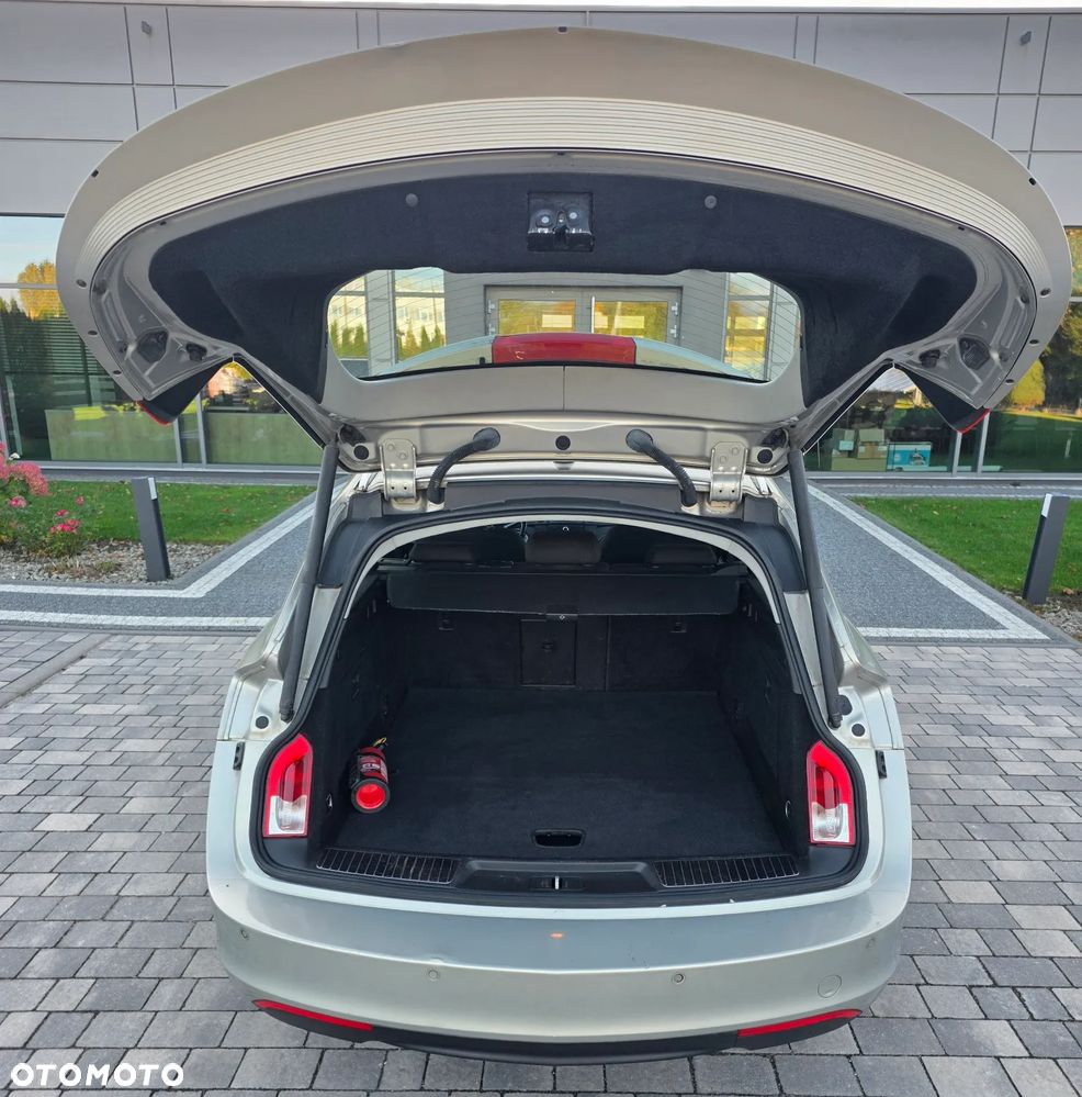 Opel Insignia - 8