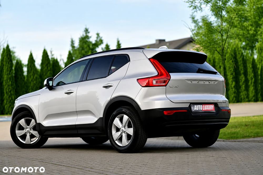 Volvo XC 40 D3 Momentum - 9