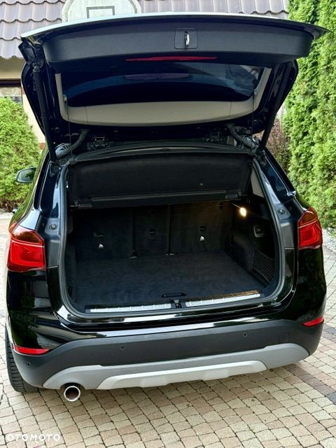 BMW X1 sDrive18d Sport Line - 7