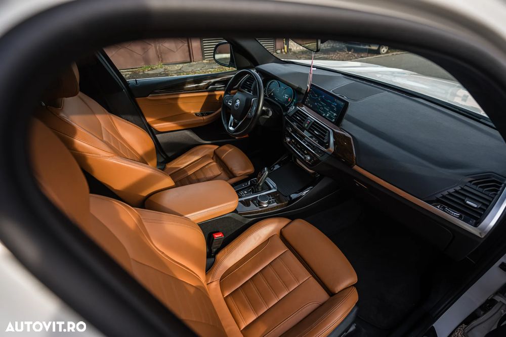 BMW X3 xDrive30i AT Luxury Line - 11