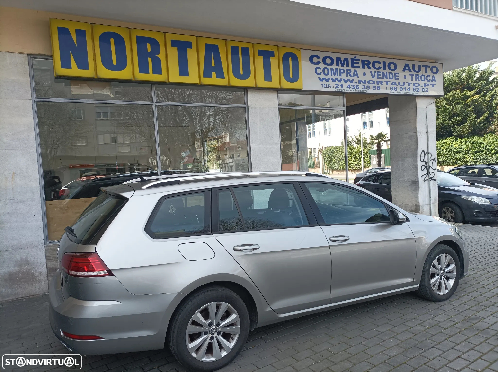 VW Golf Variant 1.6 TDi Confortline - 2
