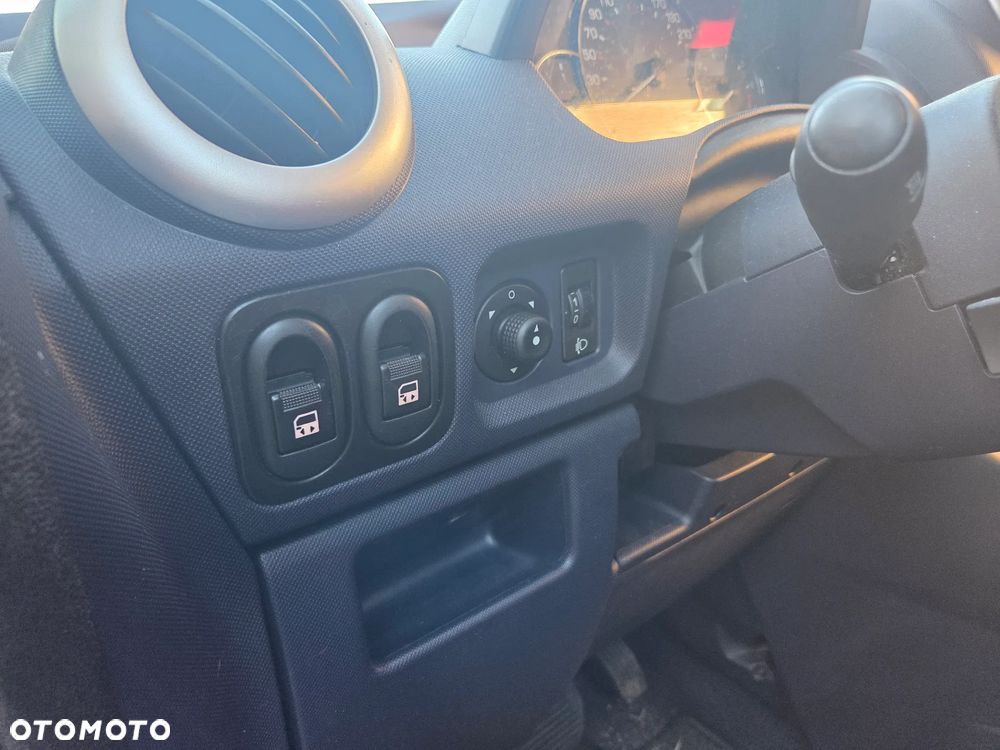 Peugeot 1007 1.6 Sporty 2-Tronic - 8