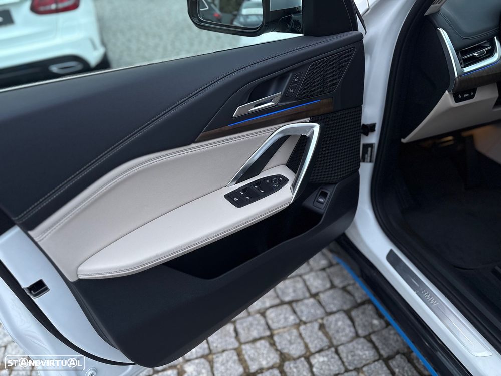 BMW iX1 xDrive30 xLine - 23