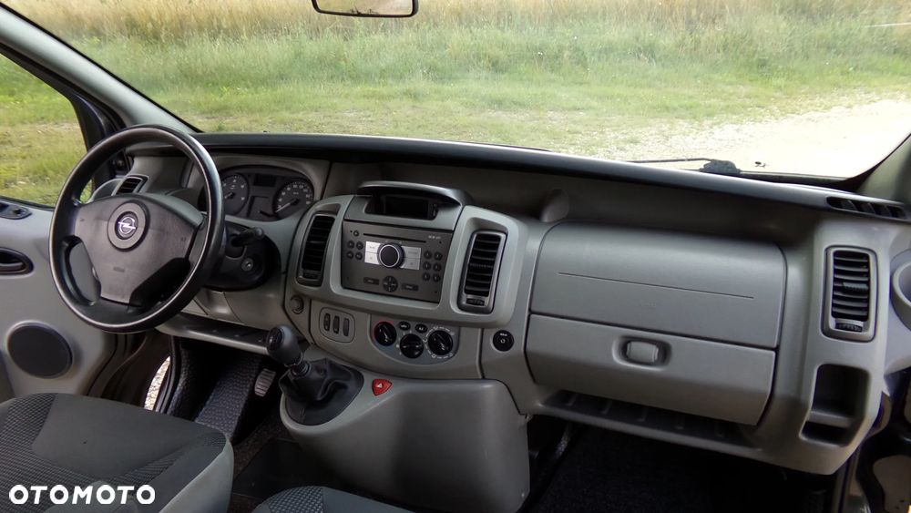 Opel Vivaro - 19