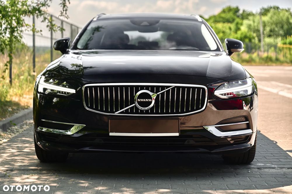Volvo V90 T4 R-Design - 11