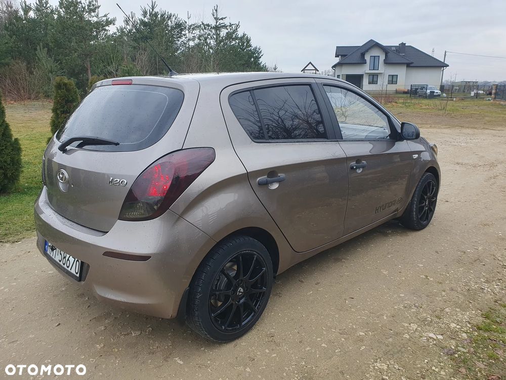 Hyundai i20 1.25 Comfort - 11