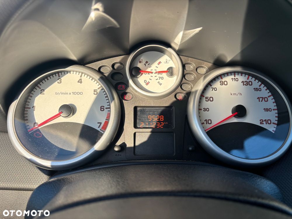 Peugeot 207 75 Urban Move - 12