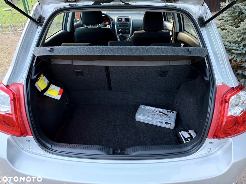 Toyota Auris - 8