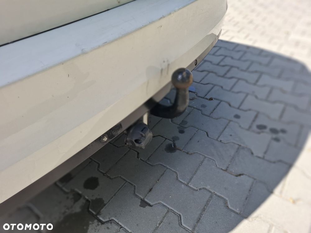 Skoda Octavia 2.0 TDI Ambition DSG - 7