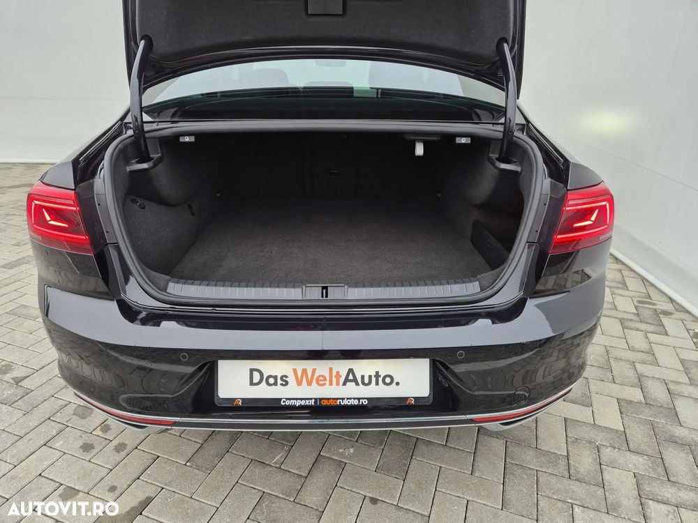 Volkswagen Passat GTE - 31